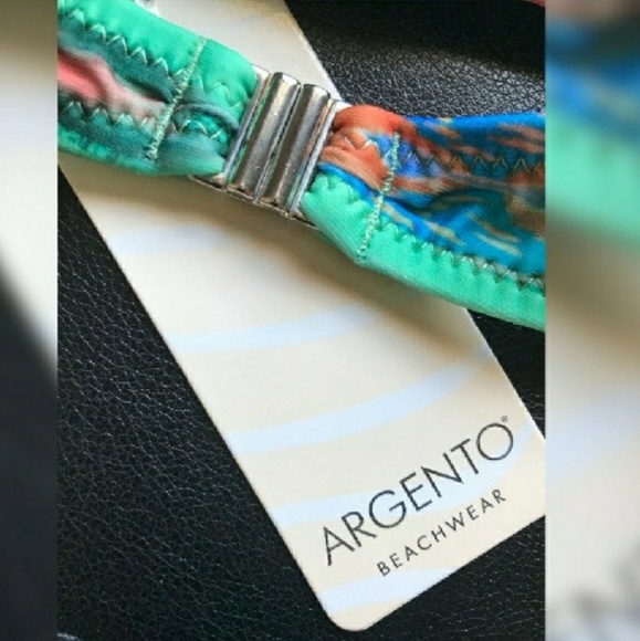 Bikini Abstract Pattern w/ Horse & Native Decal - Picture 7 of 7